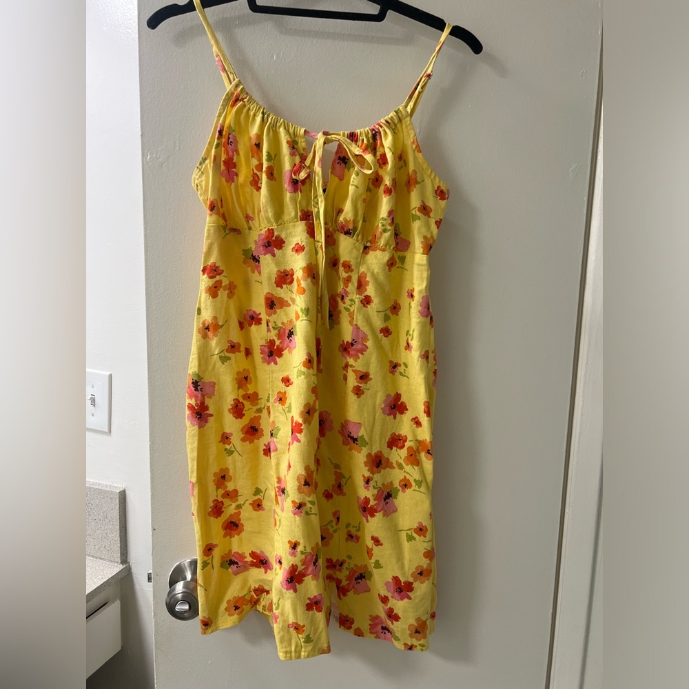 Target Wild Fable Yellow floral dress - Size small